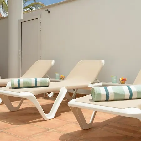 Chale Con Piscina Junto A La Playa Villa